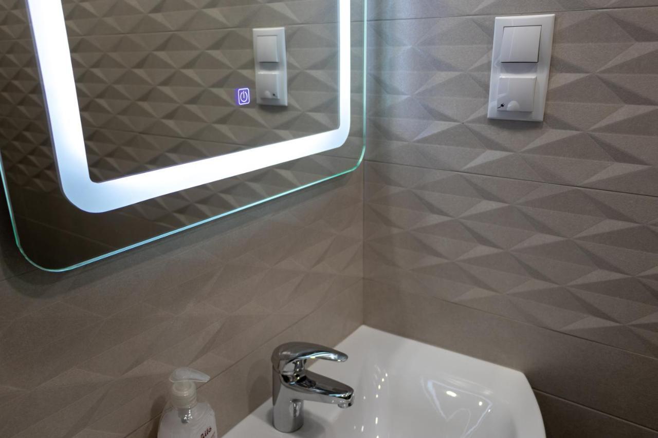 Hotel Tranzit Odorheiu Secuiesc Exteriér fotografie
