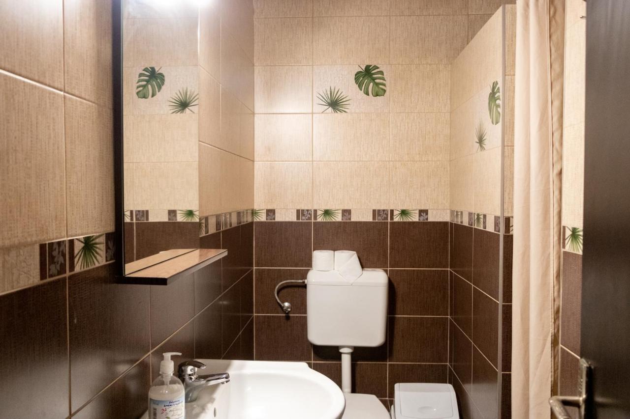 Hotel Tranzit Odorheiu Secuiesc Exteriér fotografie